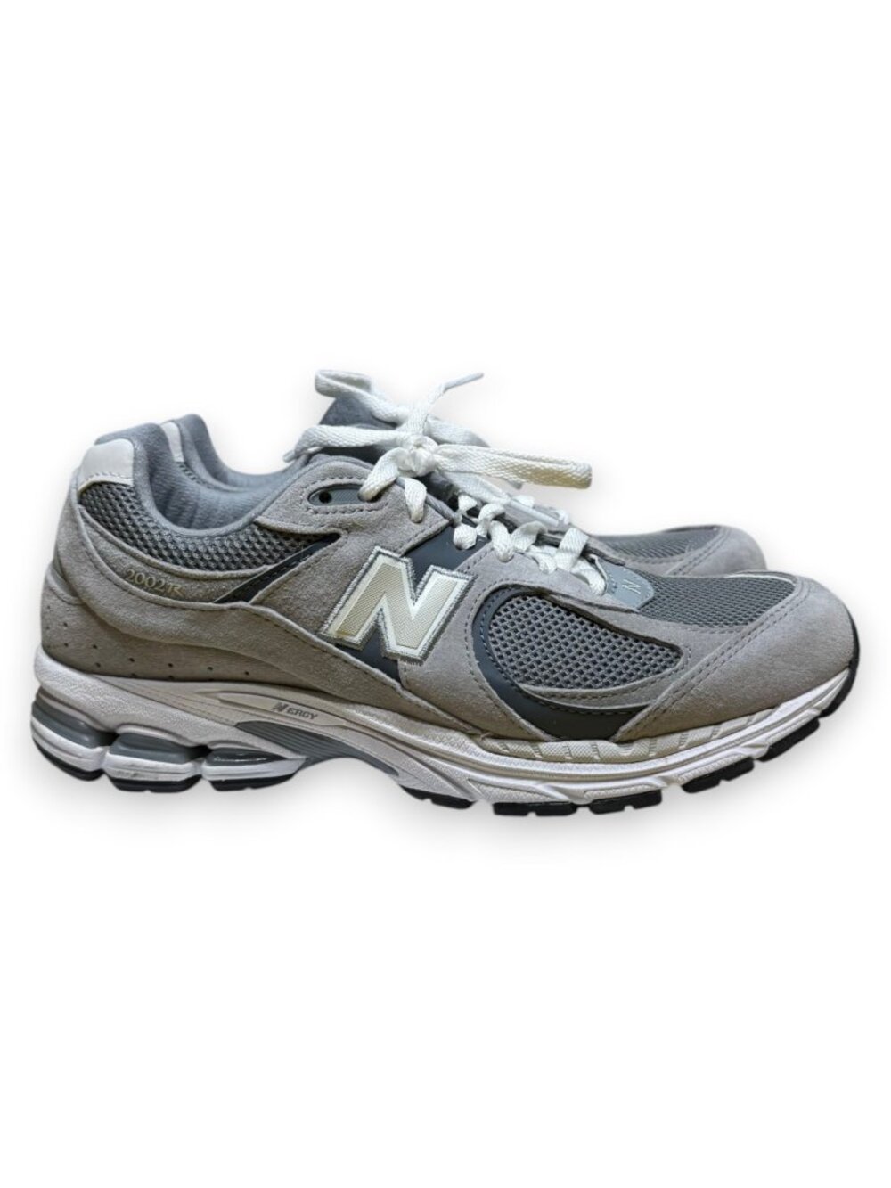 New Balance Men's 2002R Shoes Size 8 Grey & Off White